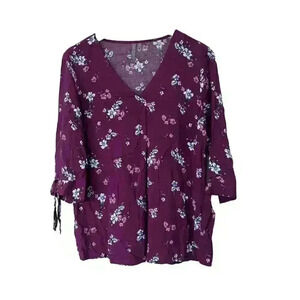 Briana & Em Womens Floral Print 3/4 Sleeve V Neck Shirt Blouse Size Medium